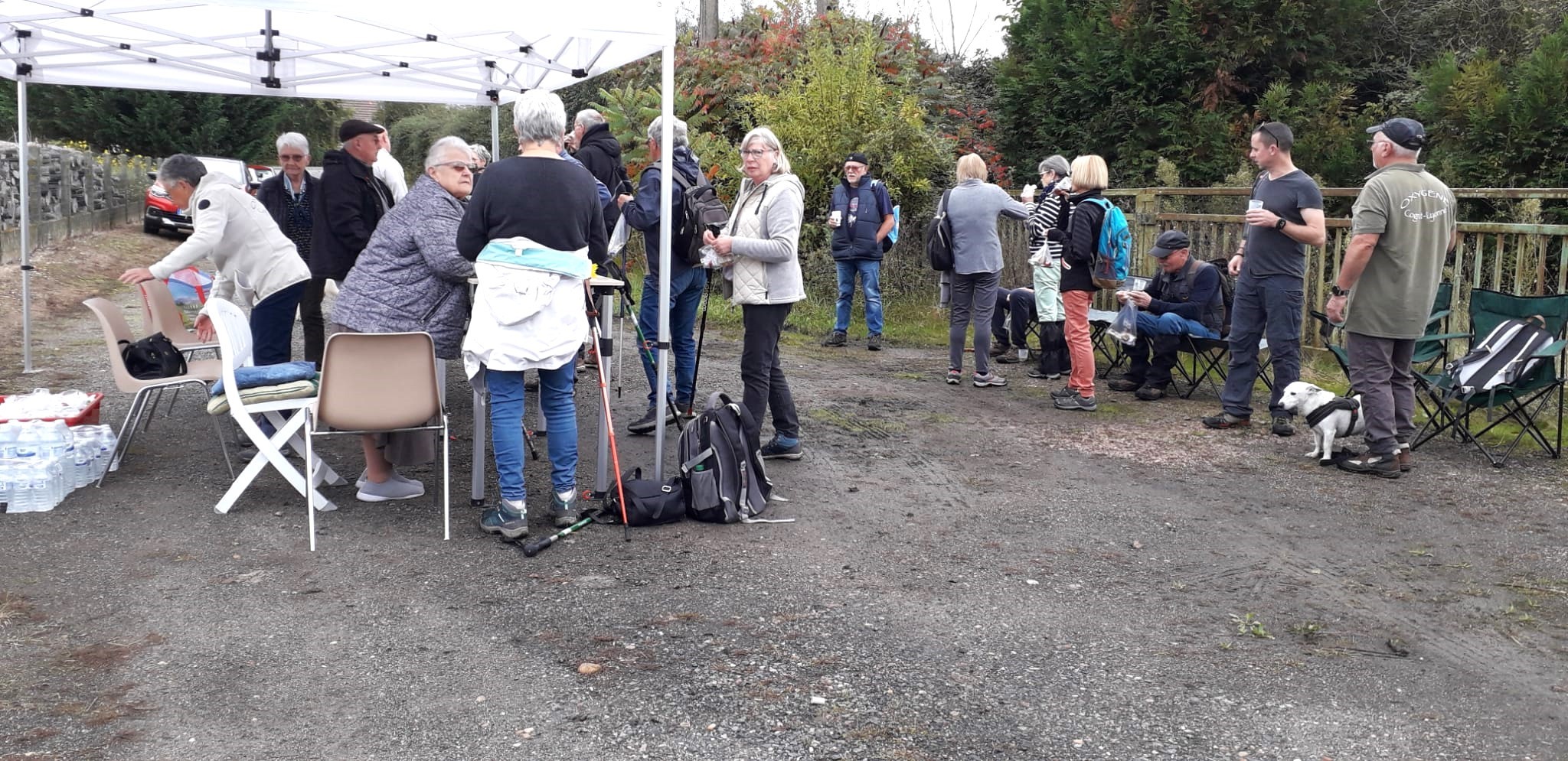 Ravitaillement sur la marche des noyers 2